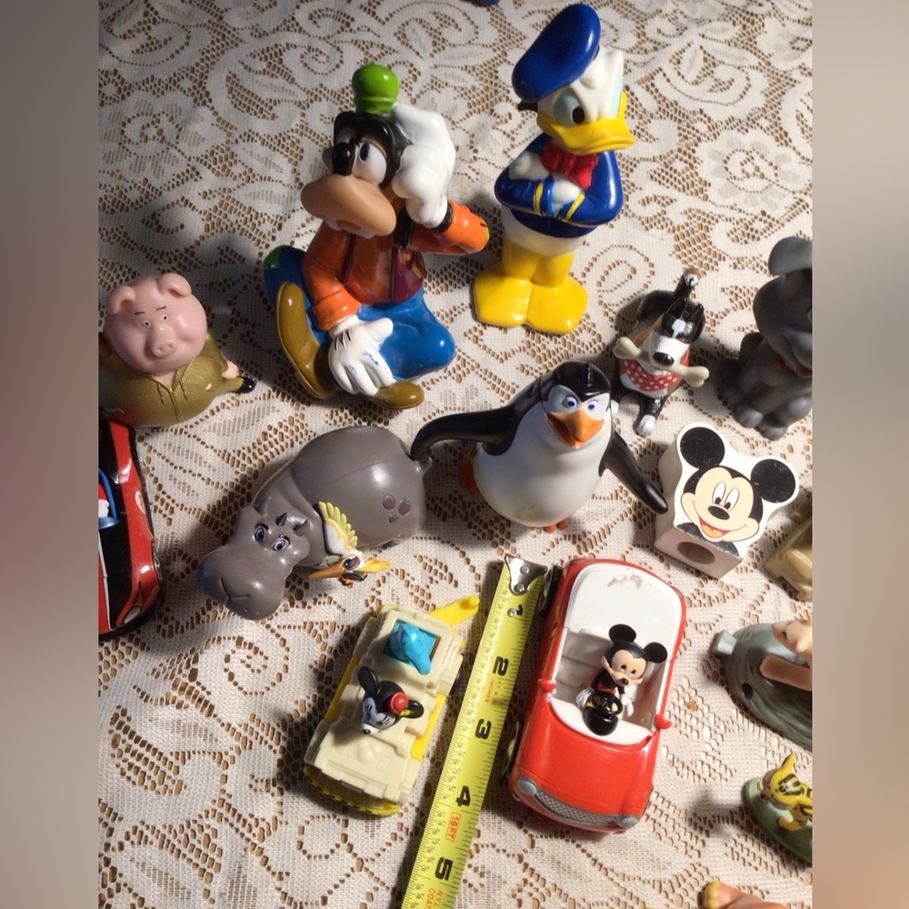 WALT DISNEY RANDOM TOYS - Picture 4 of 13